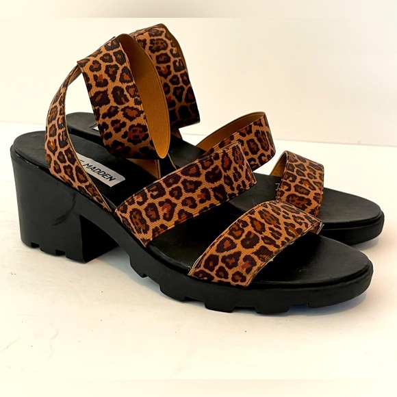 Steve Madden Haidar Women's Stretchy Cushioned Footbed Round Toe Heels - Picture 1 of 16